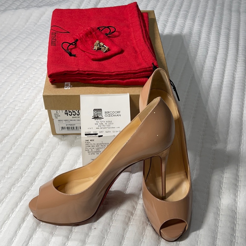 Christian Louboutin Very Prive 100 Patent sz 7/37